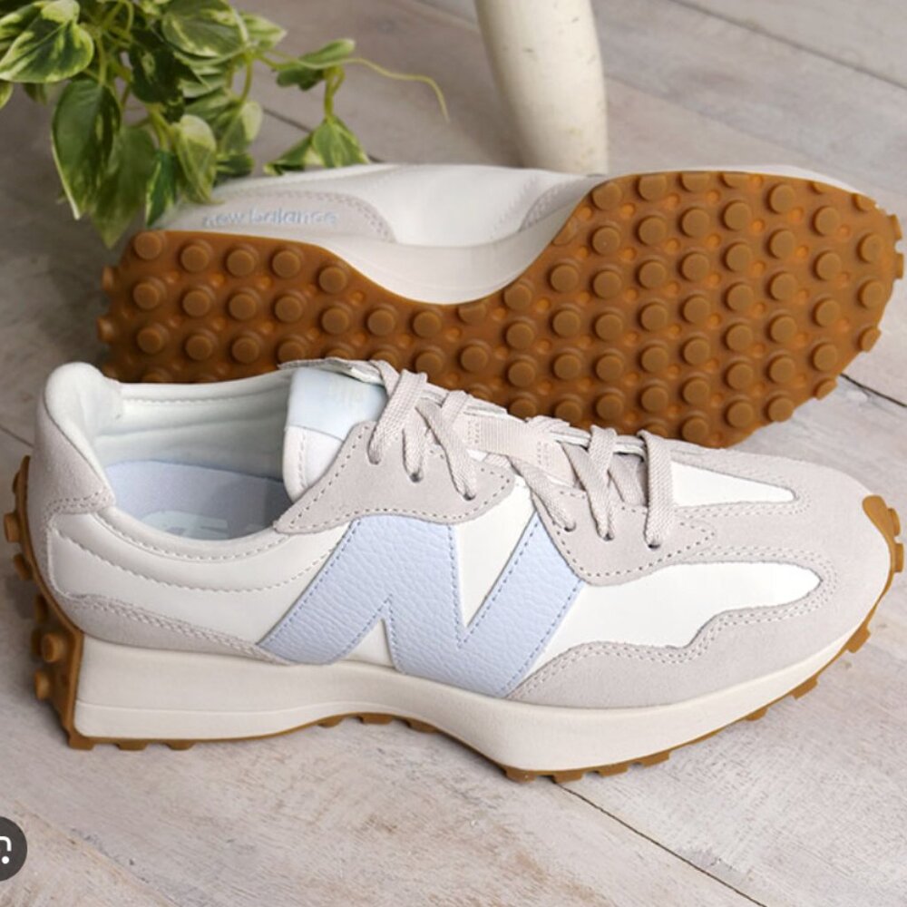 New Balance 327 Women's Casual Sneakers Shoes Moonbeam Ice Blue size 11  WS327OT